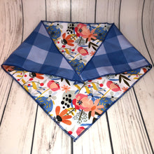 Load image into Gallery viewer, DOG TWINNING - Dog Mom - Blue Check and Floral Pattern REVERSIBLE Gift Pack - Mug and Bag and Dog Bandana